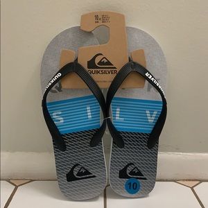 NWT  Quicksilver Mens flip flops